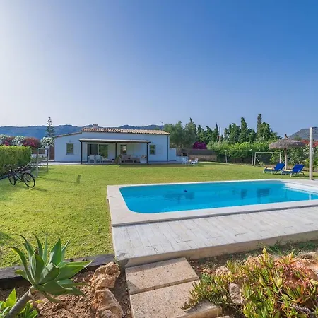 Les Herbetes Holiday home