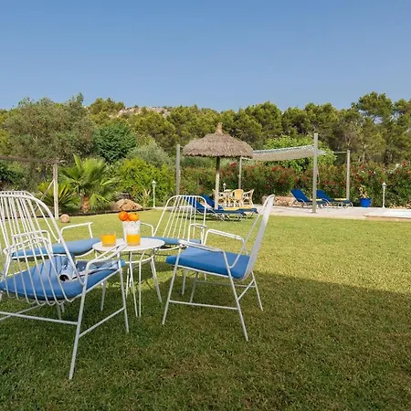 Les Herbetes Holiday home *
